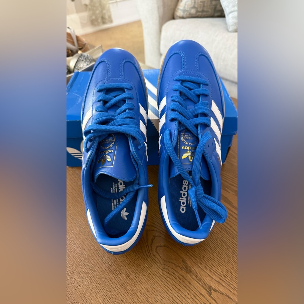 New in Box - adidas Men’s Royal Blue Classic Sneakers with White Stripes